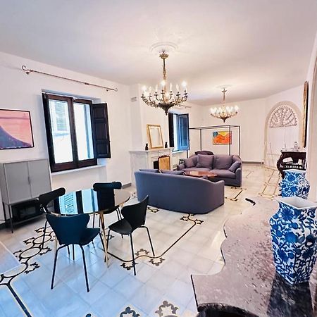 Elegante Appartamento Nel Cuore Del Barocco Lecce Dış mekan fotoğraf