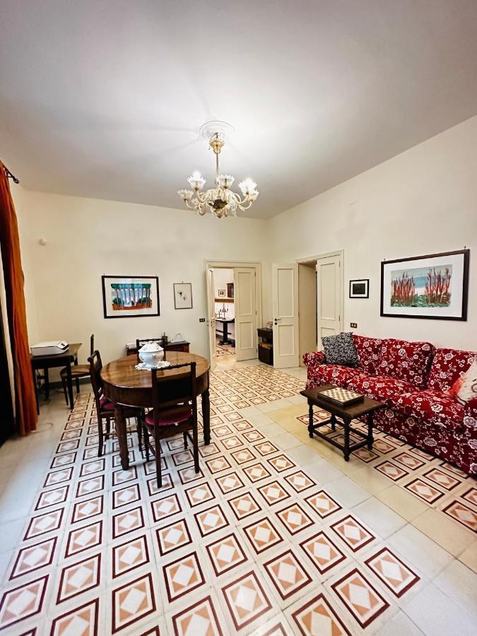 Elegante Appartamento Nel Cuore Del Barocco Lecce Dış mekan fotoğraf