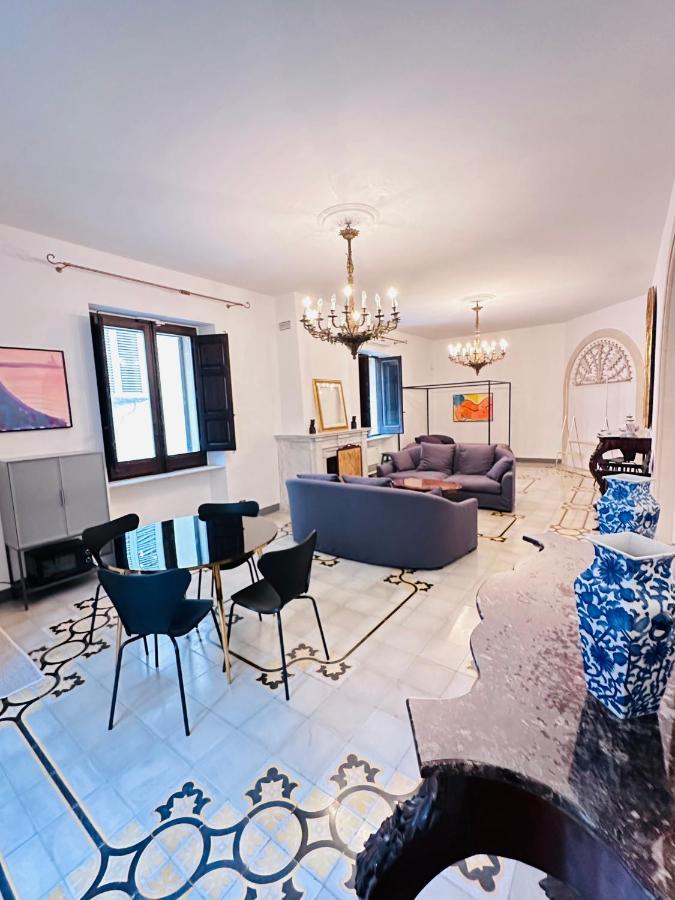Elegante Appartamento Nel Cuore Del Barocco Lecce Dış mekan fotoğraf