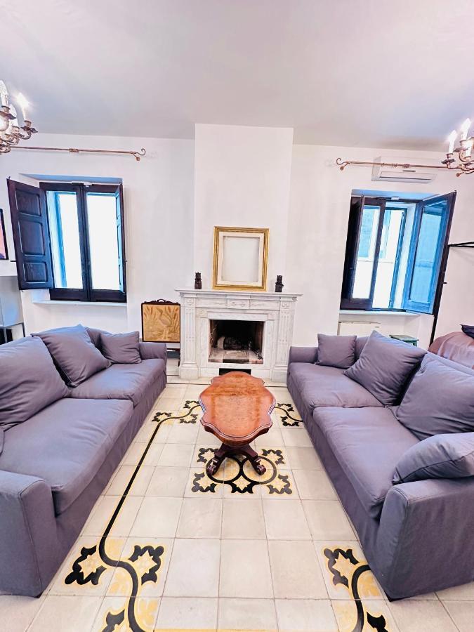 Elegante Appartamento Nel Cuore Del Barocco Lecce Dış mekan fotoğraf